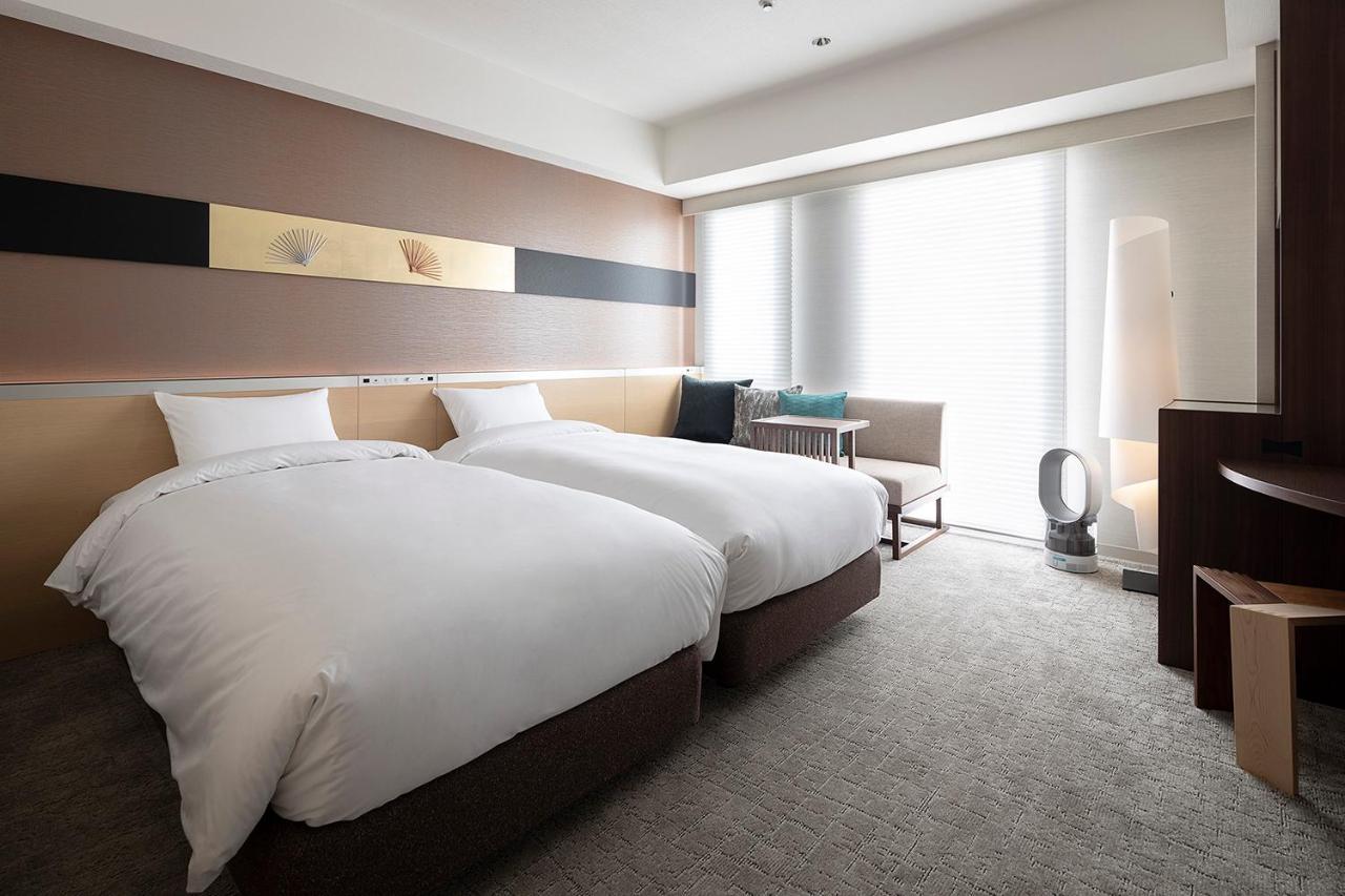 Quarto Superior com 2 Camas de Solteiro e Sofá-Cama - Não Fumantes